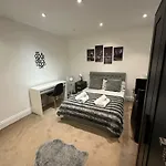 Comfy 1 Bed In Elephant & Castle